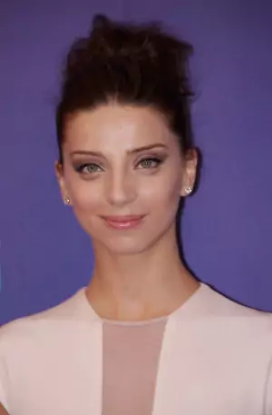 Angela Sarafian