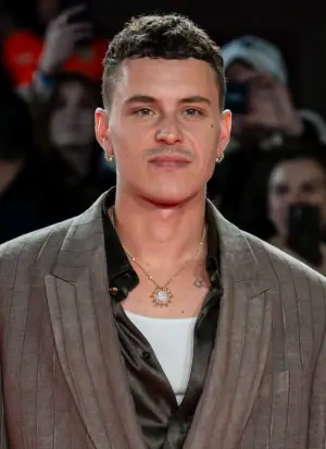 Arón Piper