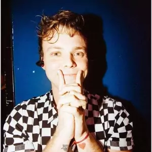 Ashton Irwin