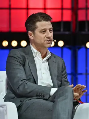 Benjamin McKenzie