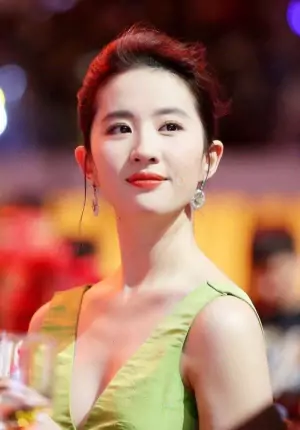 Crystal Liu