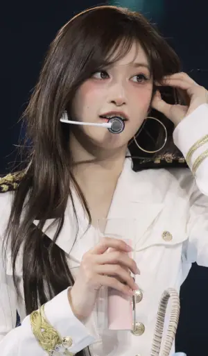 Leeseo