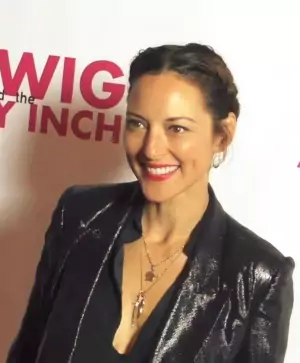 Lola Glaudini