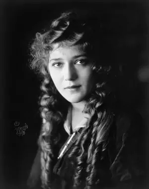 Mary Smith