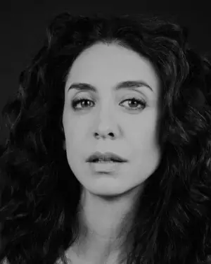 Mozhan Marnò