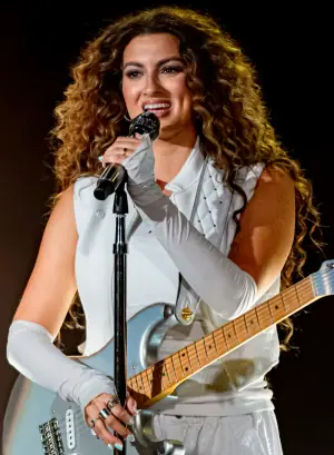 Tori Kelly