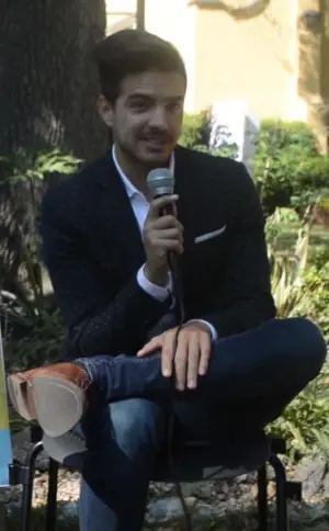 Vadhir Derbez
