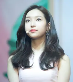 Yang Ye-na