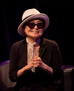 Yōko Ono